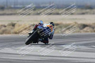 media/Jan-15-2026-Racers Edge (Thu) [[dfebeb70ab]]/3-B Group/Session 4 (Turn 5)/